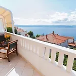 Mari Apartmán