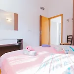 Mari Apartmán *