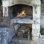 Mari * Omiš